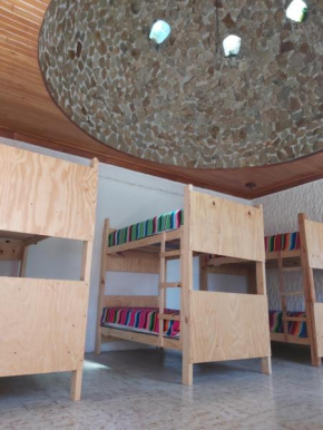  El Sunset Hostel  Пуэрто-Вальярта